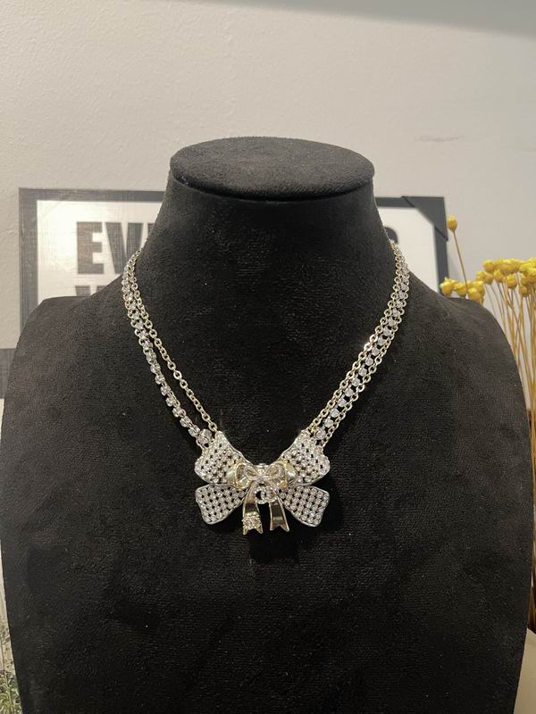 Chanel Necklace 04yxs178